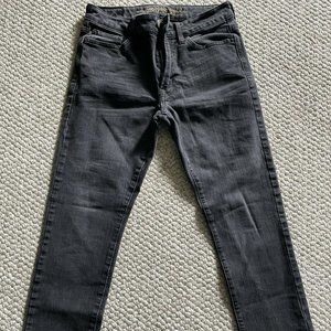 American Eagle Slim Fit Mid Rise Black Jeans in EUC